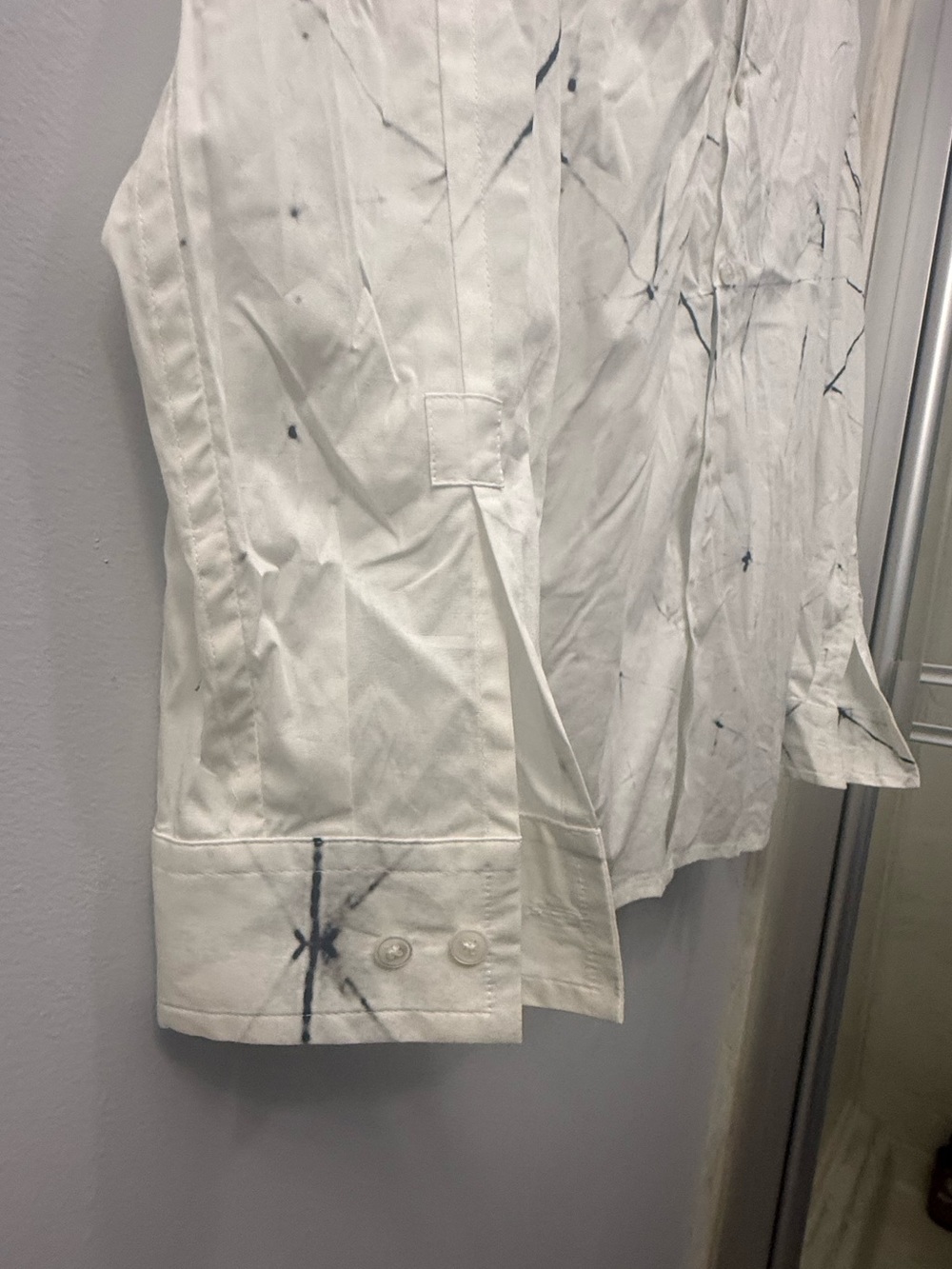 HELMUT LANG MENS LONG SLEEVE LAPEL DRESS SHIRT, SIZE MEDIUM, WHITE/BLACK - Picture 7 of 12